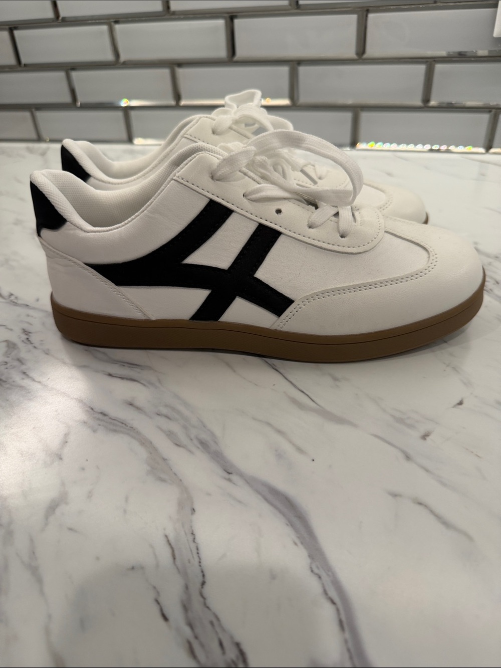White Sneakers with Black Accent and Gum Sole